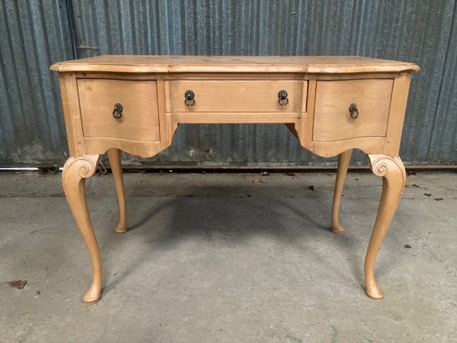 Queen ann reproduction - queen,