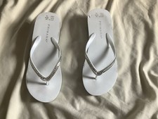 White and Silver Flip flops 5/6
