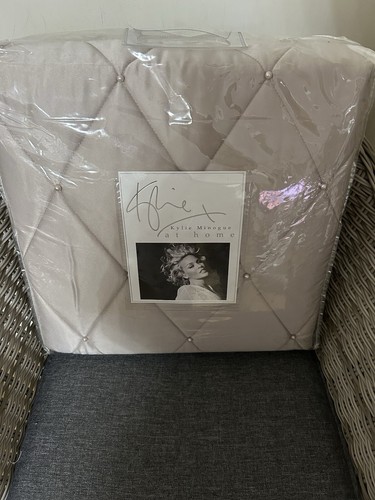 Brand new stunning - new,