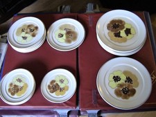 18 Denby Pot pourri Honey