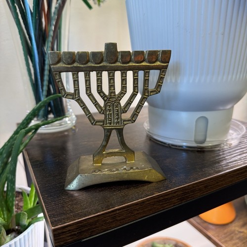 Chanukah menorah 2 t - menorah, 4-1/2”t