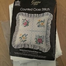 60205 Retro Golden Bee Counted