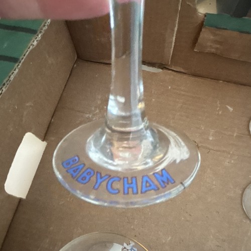 Babycham glass champagne - babycham,