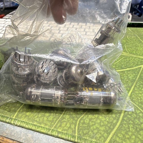 Mullard ecf82 - mullard, (mpn