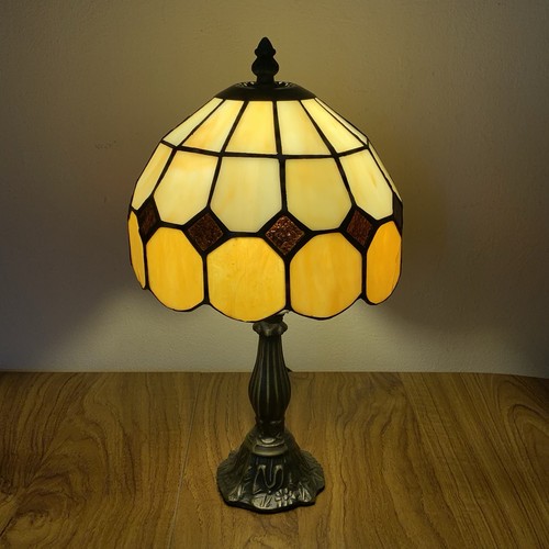 Tiffany style table lamp - style,