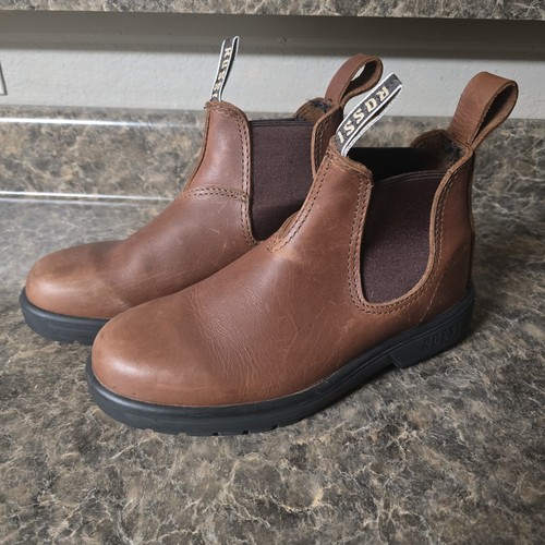 Nwb rossi boots australia - nwb,