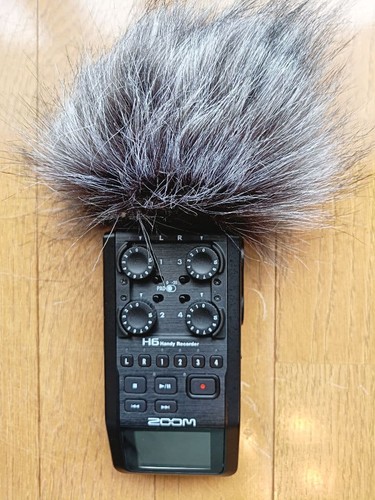 Zoom handy recorder with - zoom,