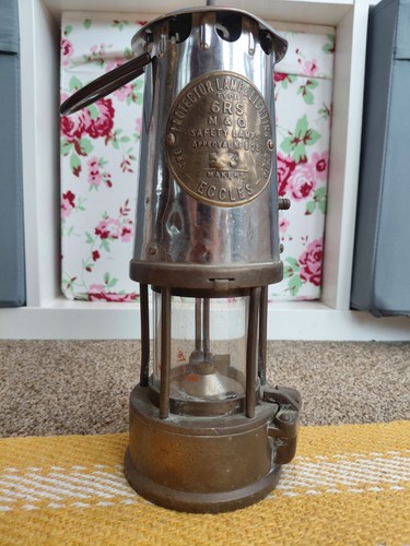 Protector lamp lighting co - lamp, &