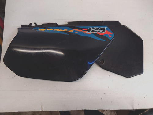 Yamaha dt125r genuine black - yamaha,