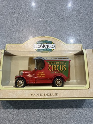 Lledo bull nose morris - lledo,