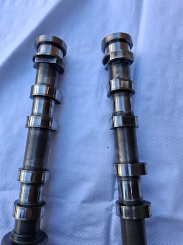 Camshaft mercedes - 2,