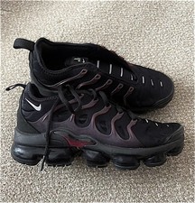 Nike Air VaporMax Plus 'Black Noble Red'