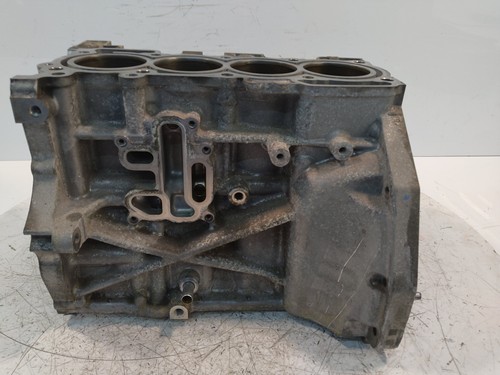 Engine block crankshaft drive