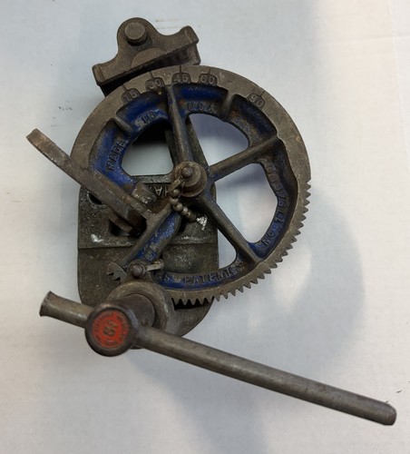 Vintage handy pipe bender - pipe, cast