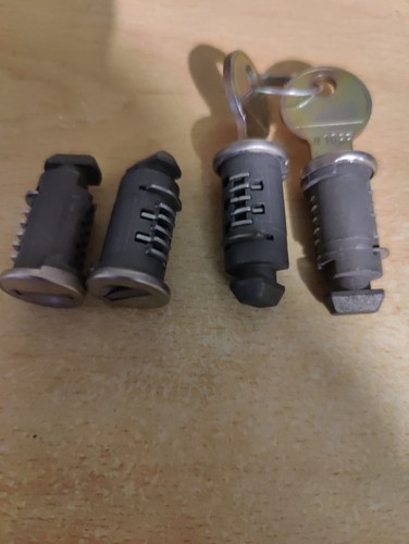 Genuine set thule used - genuine,