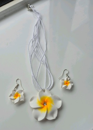 Frangipani flower necklace - flower,