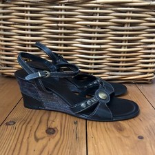 New Lea Foscati Wedge Sandals