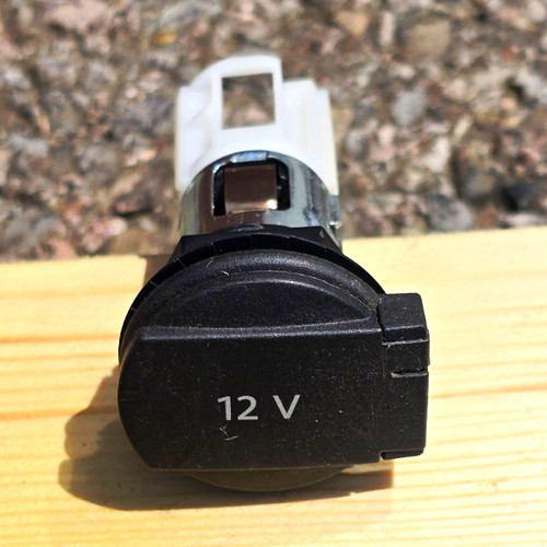 Audi 12v power socket - q7,