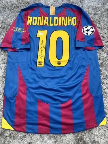 Ronaldinho signed barcelona - signed,