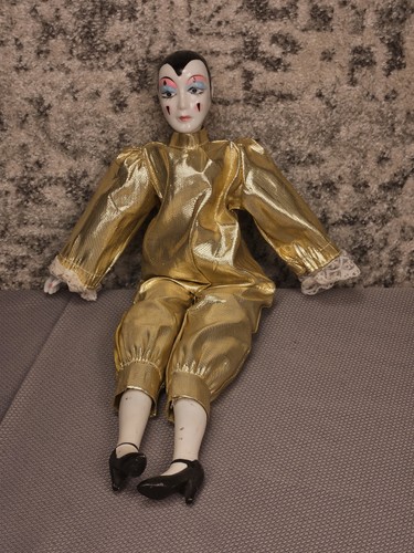 Black gold porcelain 5 - &,