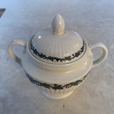 WEDGWOOD STRATFORD PATTERN