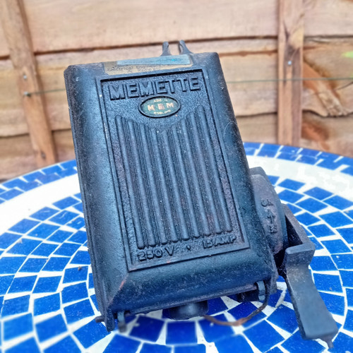 Vintage memette cast iron fuse - memette,