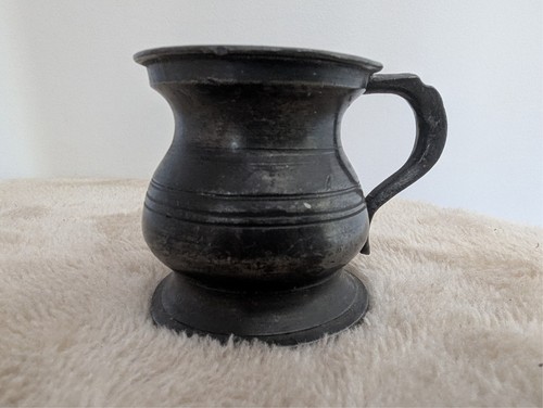Antique pewter mini - mini, measure