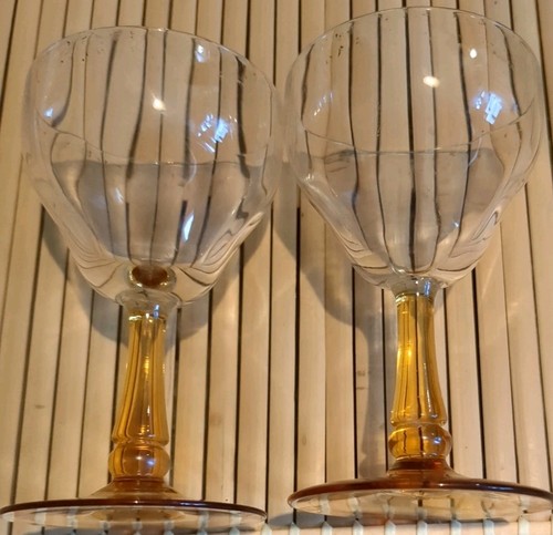 Amber stemmed sherry - amber, /