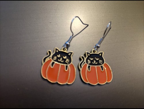 Black cat pumpkin - black,