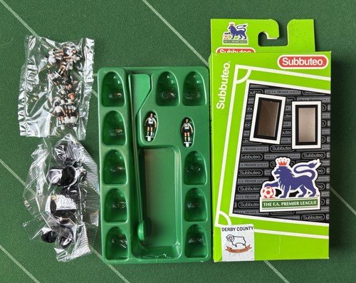 Subbuteo team 63027 - team,