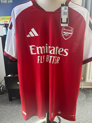 Adidas arsenal player - adidas,
