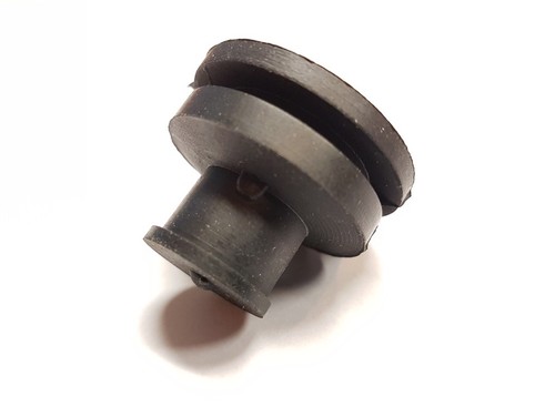 Top engine cover clip fits - clip, to