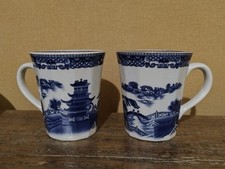 2 Ringtons willow pattern mugs