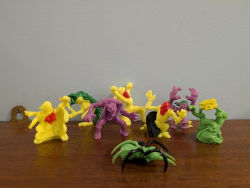Monster pocket series - in, 4