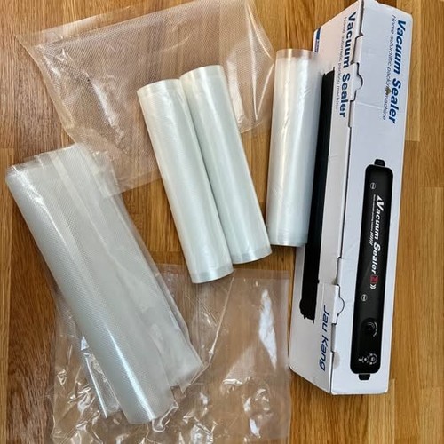 Vacuum sealer machine with - vacuum,