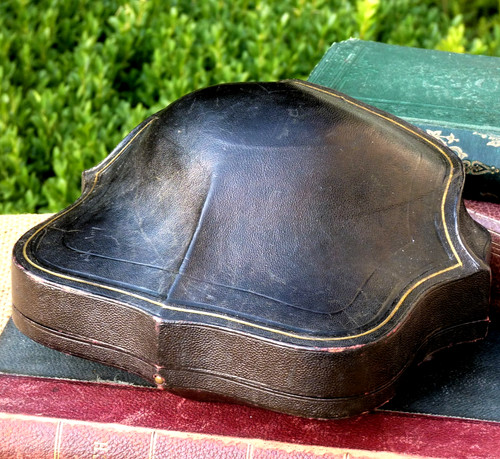Large antique leather - large,
