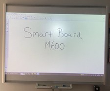 Smart Board M600 Interactive Whiteboard