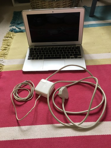 Apple macbook air - air, (11-inch