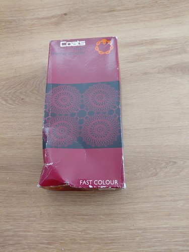 Coats crochet box with - ,