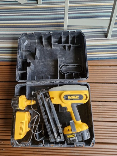 Dewalt 18v second fix nail - 18v,