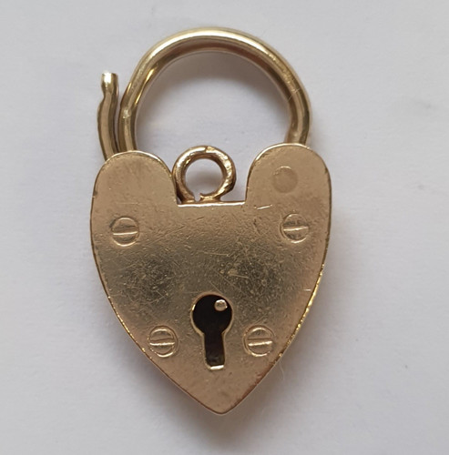 Gold clasp heart padlock - gold,