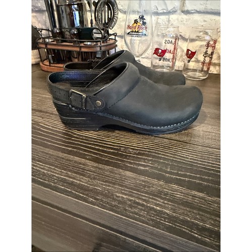 Dansko black slip clogs - slip-on,