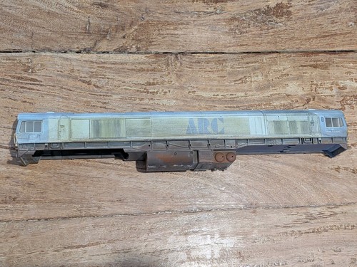 Lima class arc yellow loco - lima,