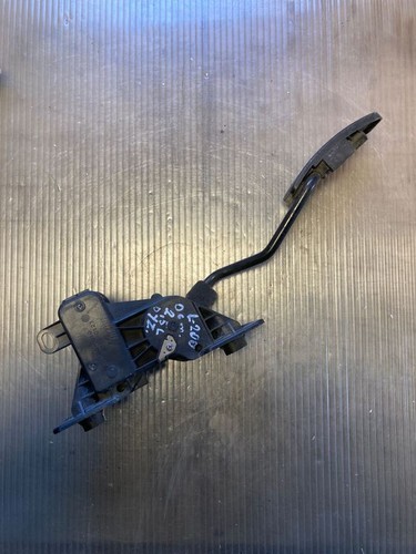 Breaking mitsubishi l200 - breaking,