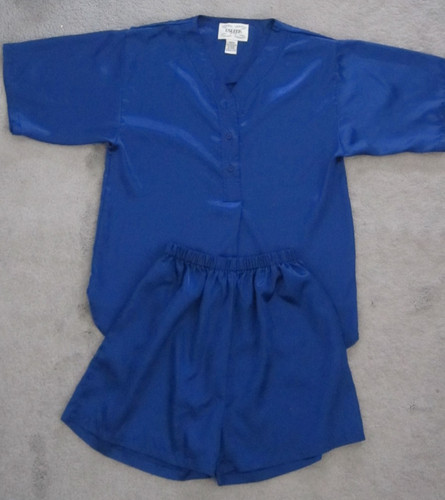 New vintage women medium - new, 2