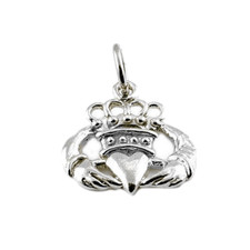 STERLING SILVER IRISH CLADDAGH CHARM 