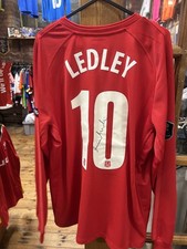 Wales match un worn / issued signed Football shirt Joe Ledley v Bulgaria 