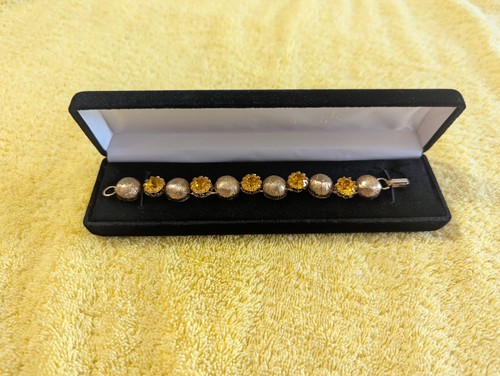 Vintage gold tone bracelet - vintage,