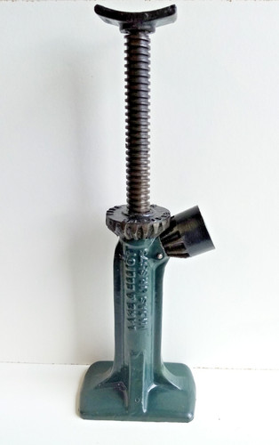 Vintage car jack lake - vintage,
