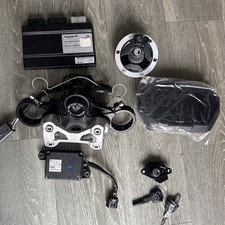 TRIUMPH Street Triple 765